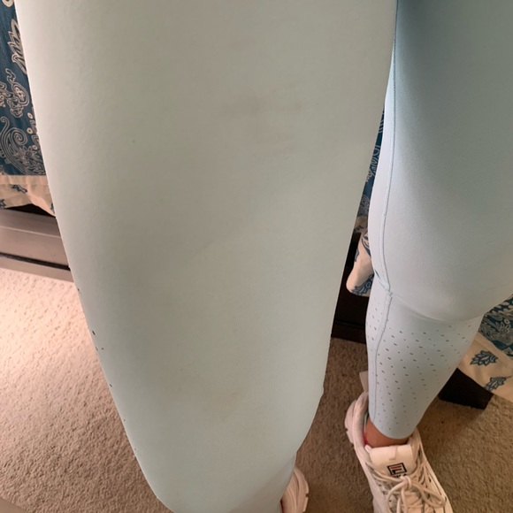 EUC BuffBunny Allure Laser Leggings - Picture 11 of 11